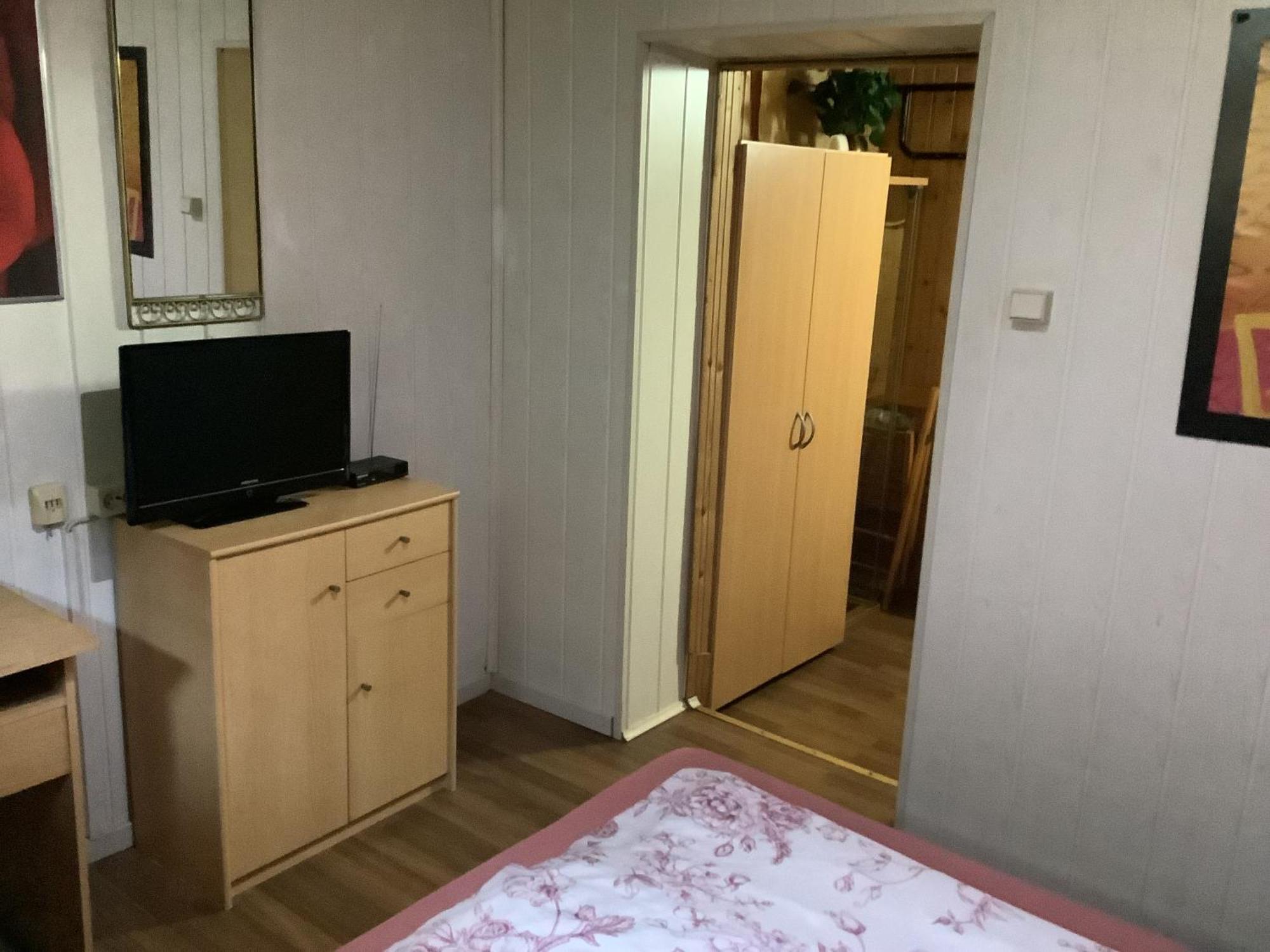 Schoenes Zimmer Im Seterant/Untergeschoss Essen Buitenkant foto